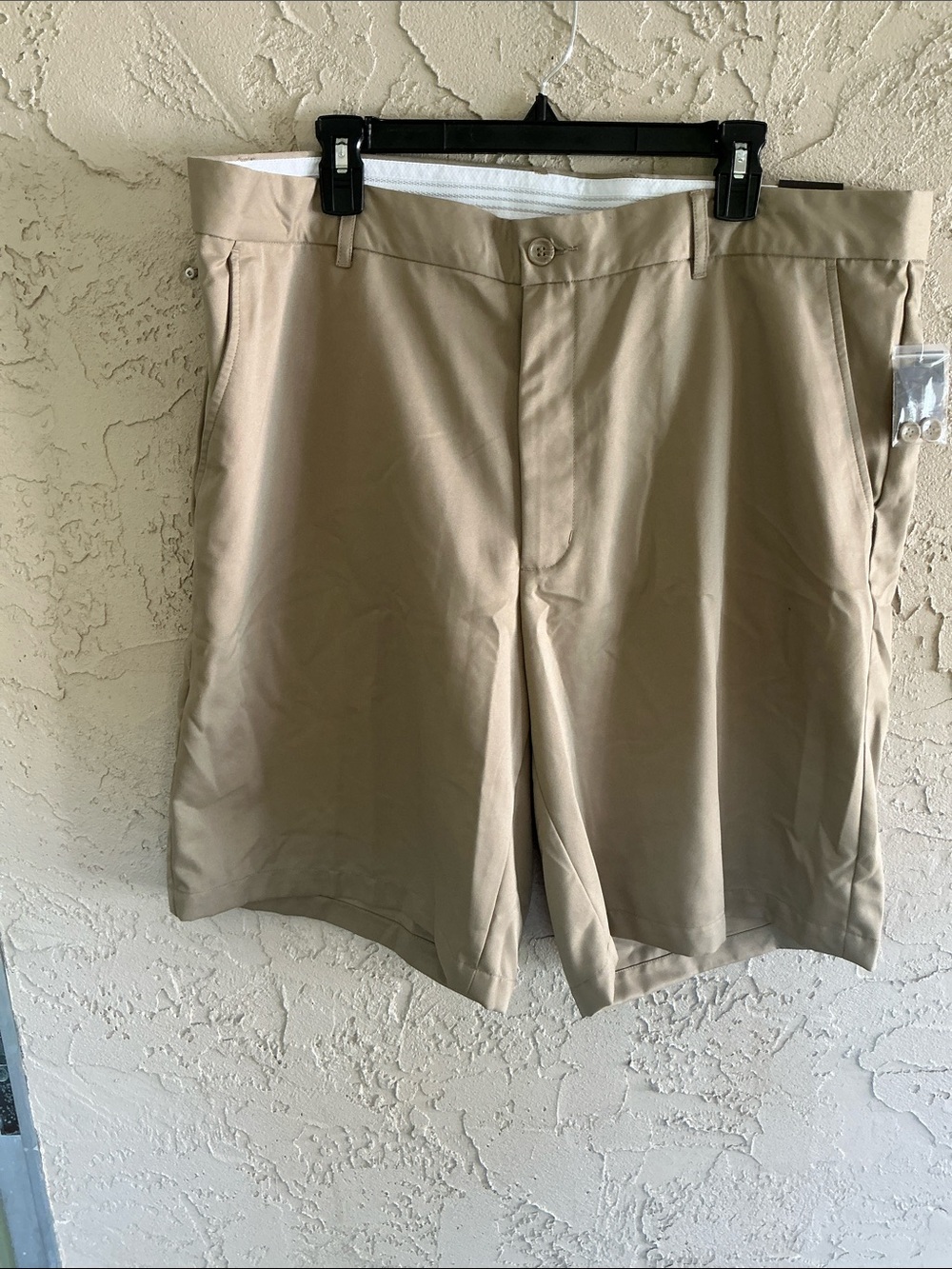 Greg Norman Shorts Men’s Size 40 Golf Casual Flat Front Chino NEW